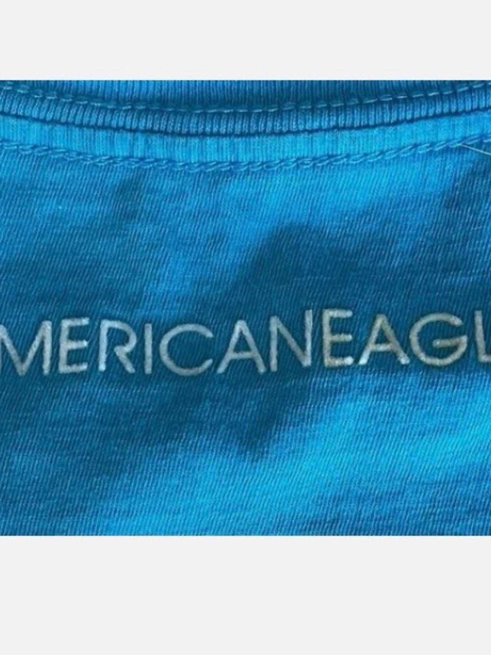 American Eagle juniors ‘Give Love’ tshirt - size medium